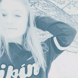 Meet your Posher, Naomi